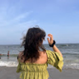 Meet your Posher, Anushka